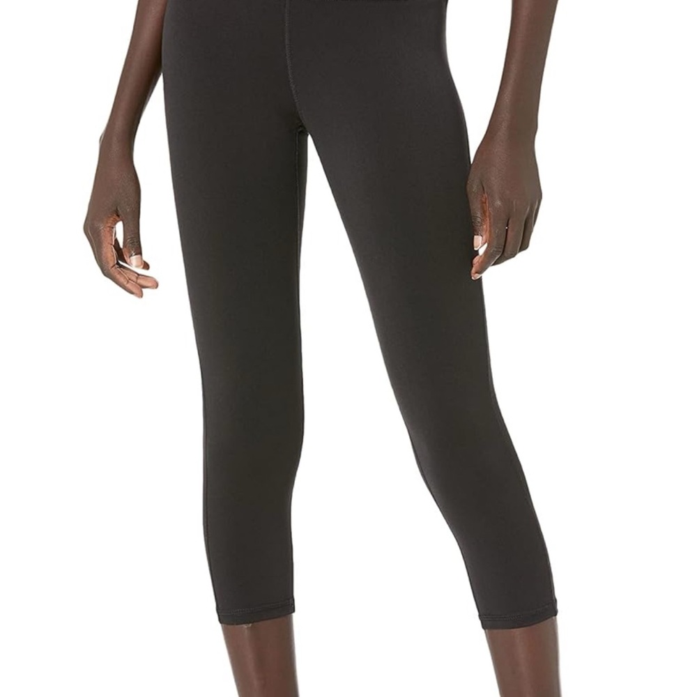 Women's Black Capri Leggings